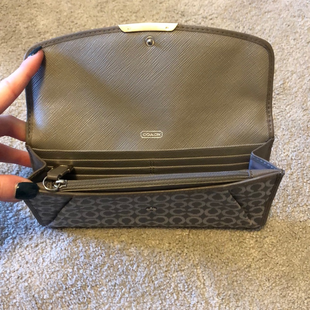 Coach Wallet - Picture 3 of 4
